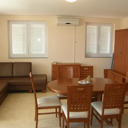 With A Parking Space Baska, Krk - 22713 Baska (Krk)