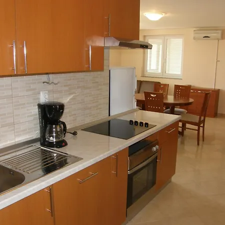 Apartment With Parking Space Baska, Krk - 22713 Baska (Krk)